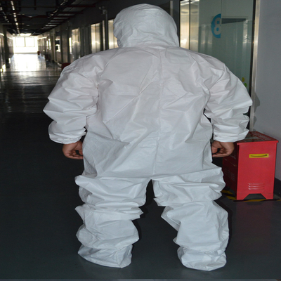 Bata protectora disponible blanca de los PP PE de los trajes de la prenda impermeable